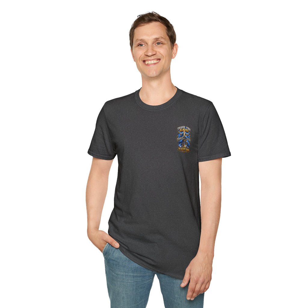 T-Shirt — "Thank You God I Keep Going" Faith Graphic Pocket Tee