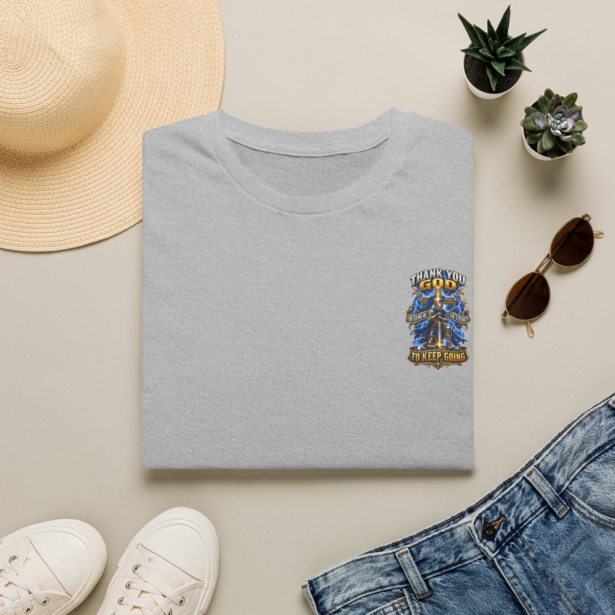 T-Shirt — "Thank You God I Keep Going" Faith Graphic Pocket Tee
