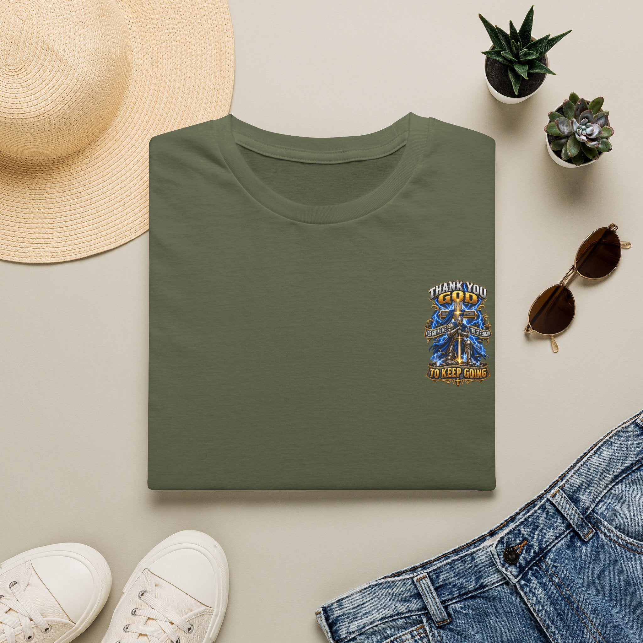 T-Shirt — "Thank You God I Keep Going" Faith Graphic Pocket Tee