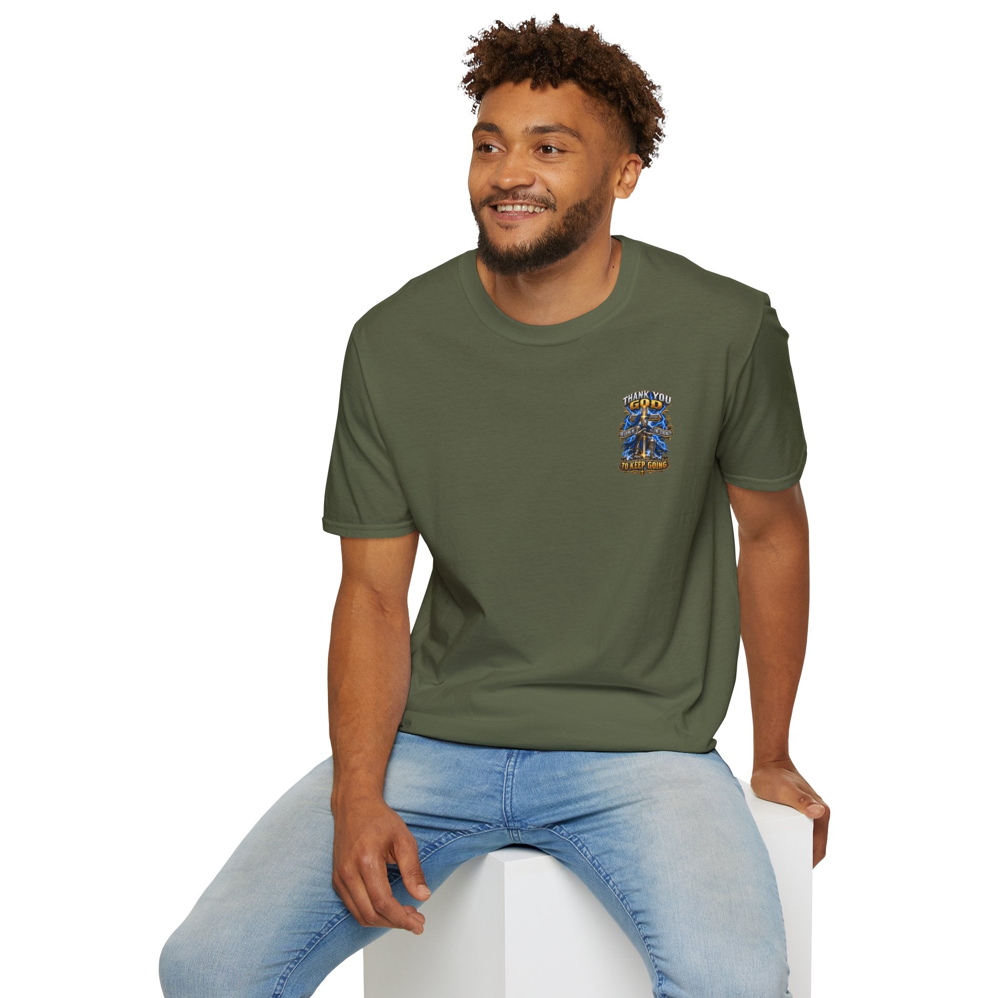 T-Shirt — "Thank You God I Keep Going" Faith Graphic Pocket Tee