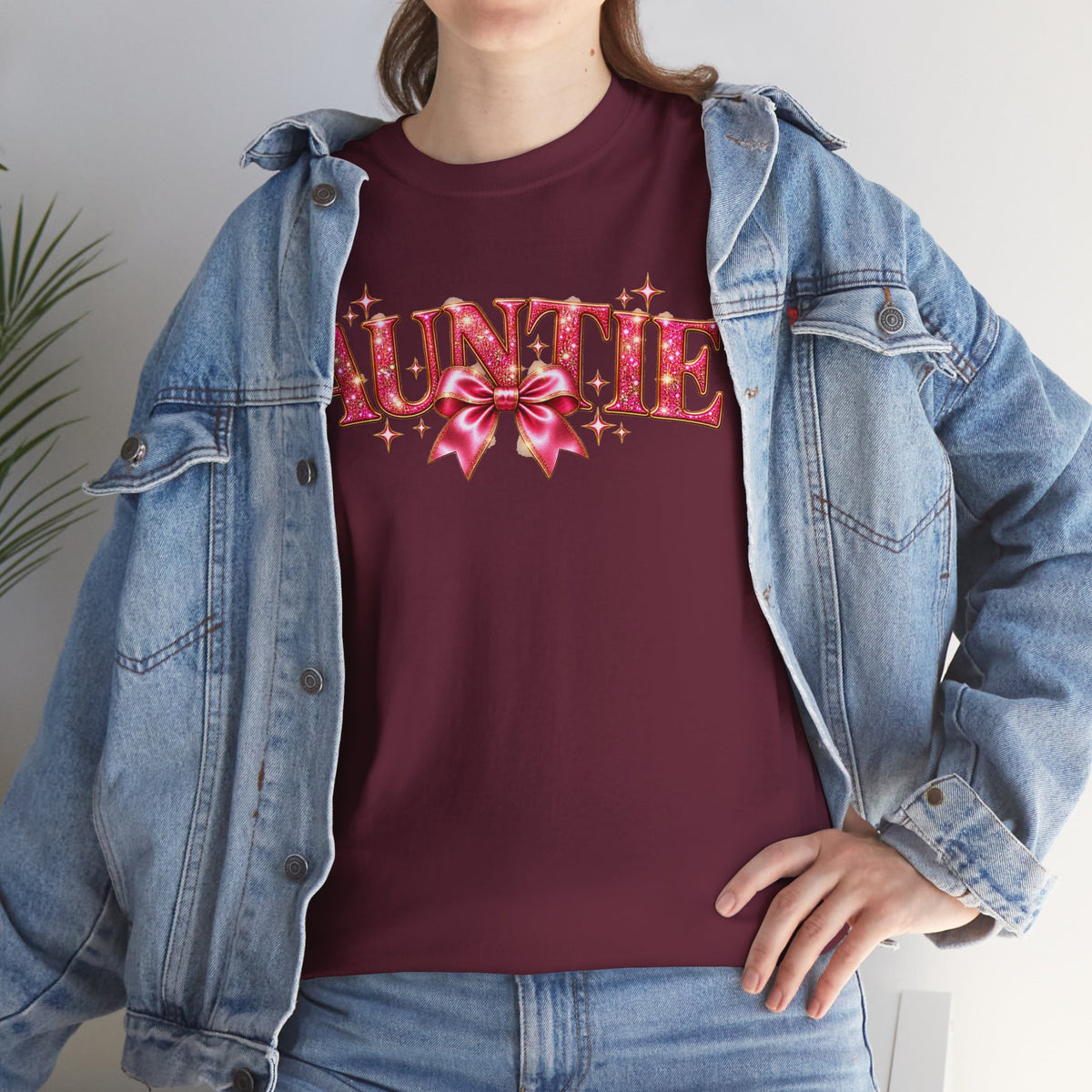 Auntie Graphic T-Shirt | Pink Bow Design