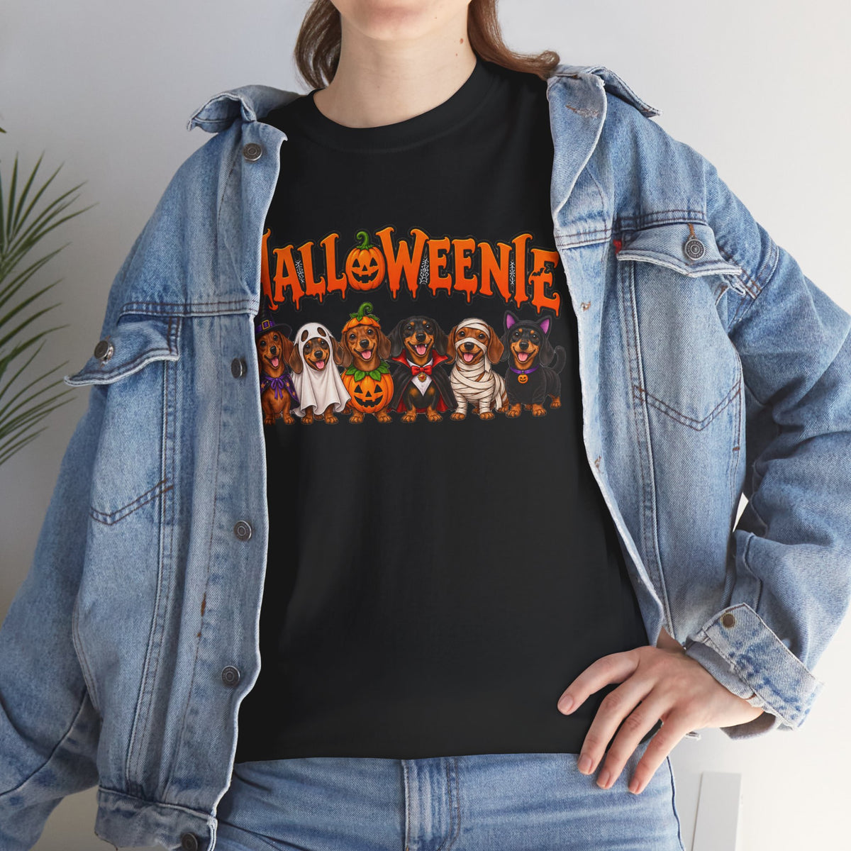 Halloweenie Dachshund T-Shirt | Halloween Dog Graphic