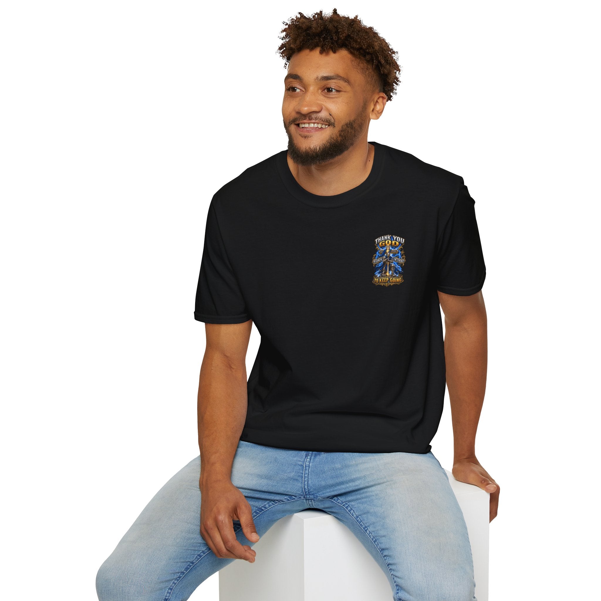 T-Shirt — "Thank You God I Keep Going" Faith Graphic Pocket Tee
