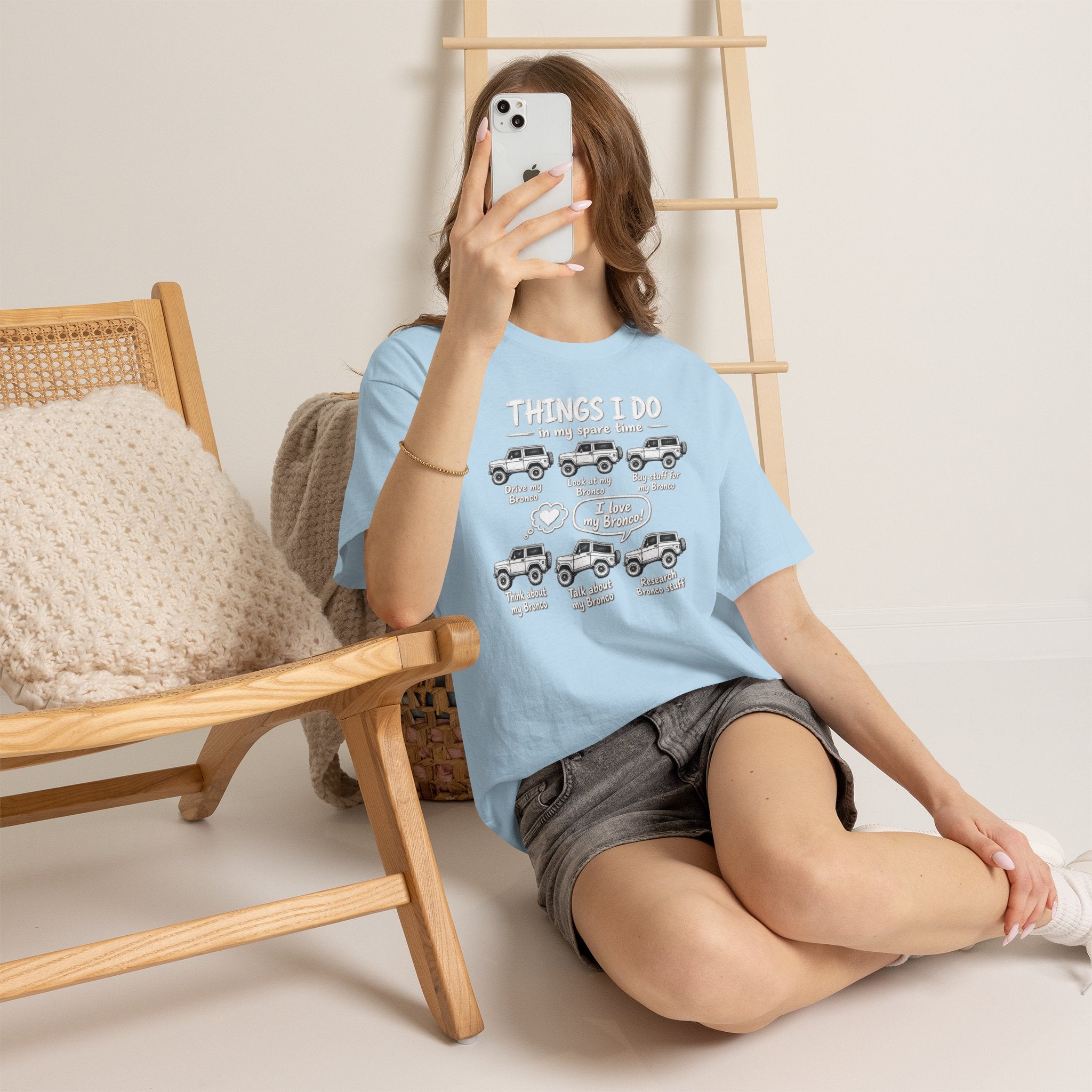 T‑Shirt — "Things I Do in My Spare Time" Jeep Lover Graphic Tee