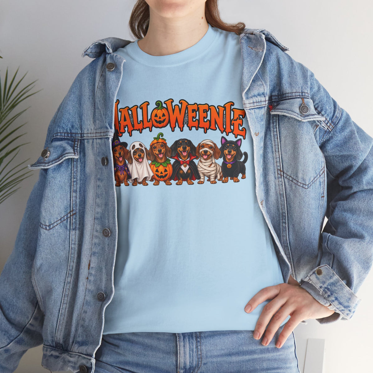 Halloweenie Dachshund T-Shirt | Halloween Dog Graphic