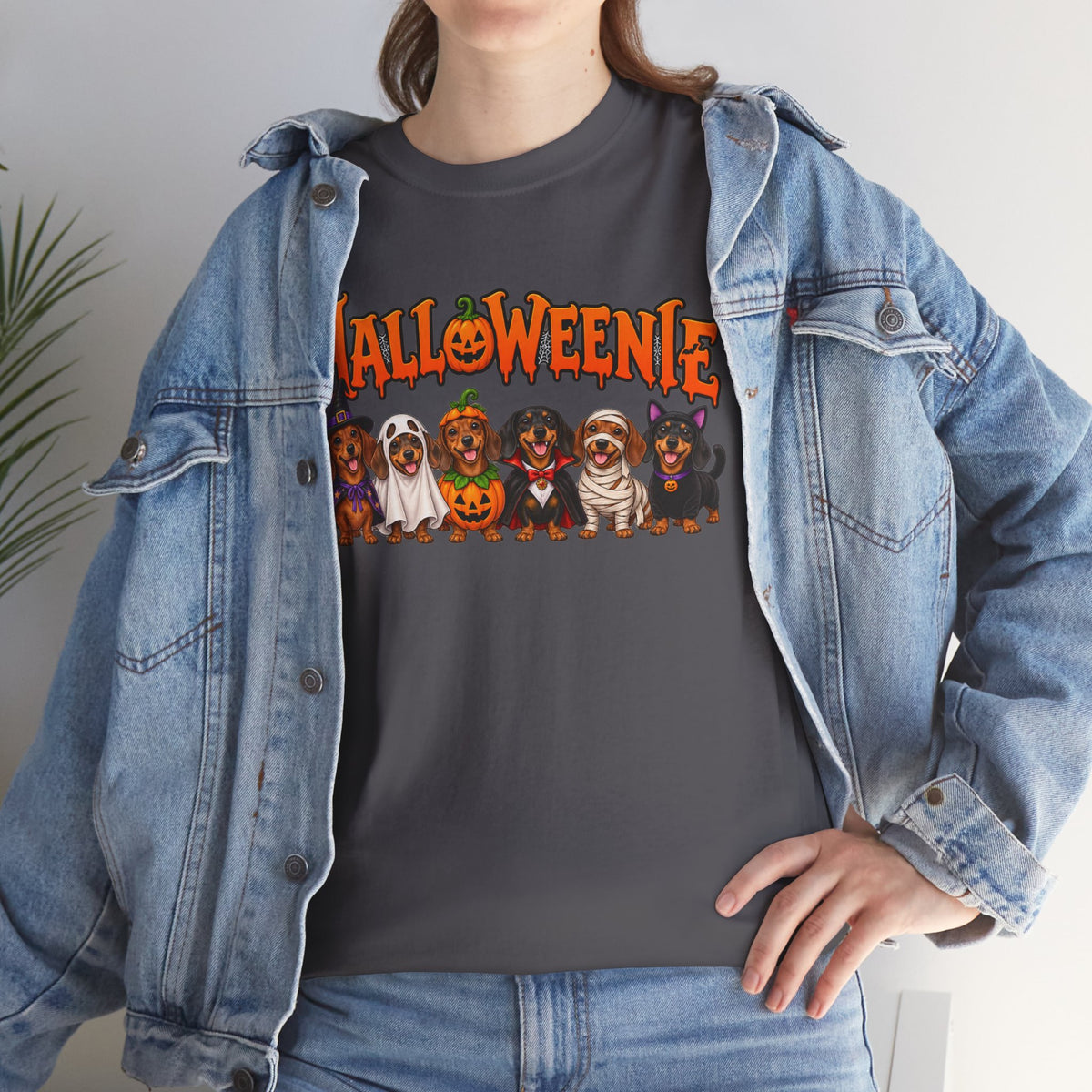 Halloweenie Dachshund T-Shirt | Halloween Dog Graphic