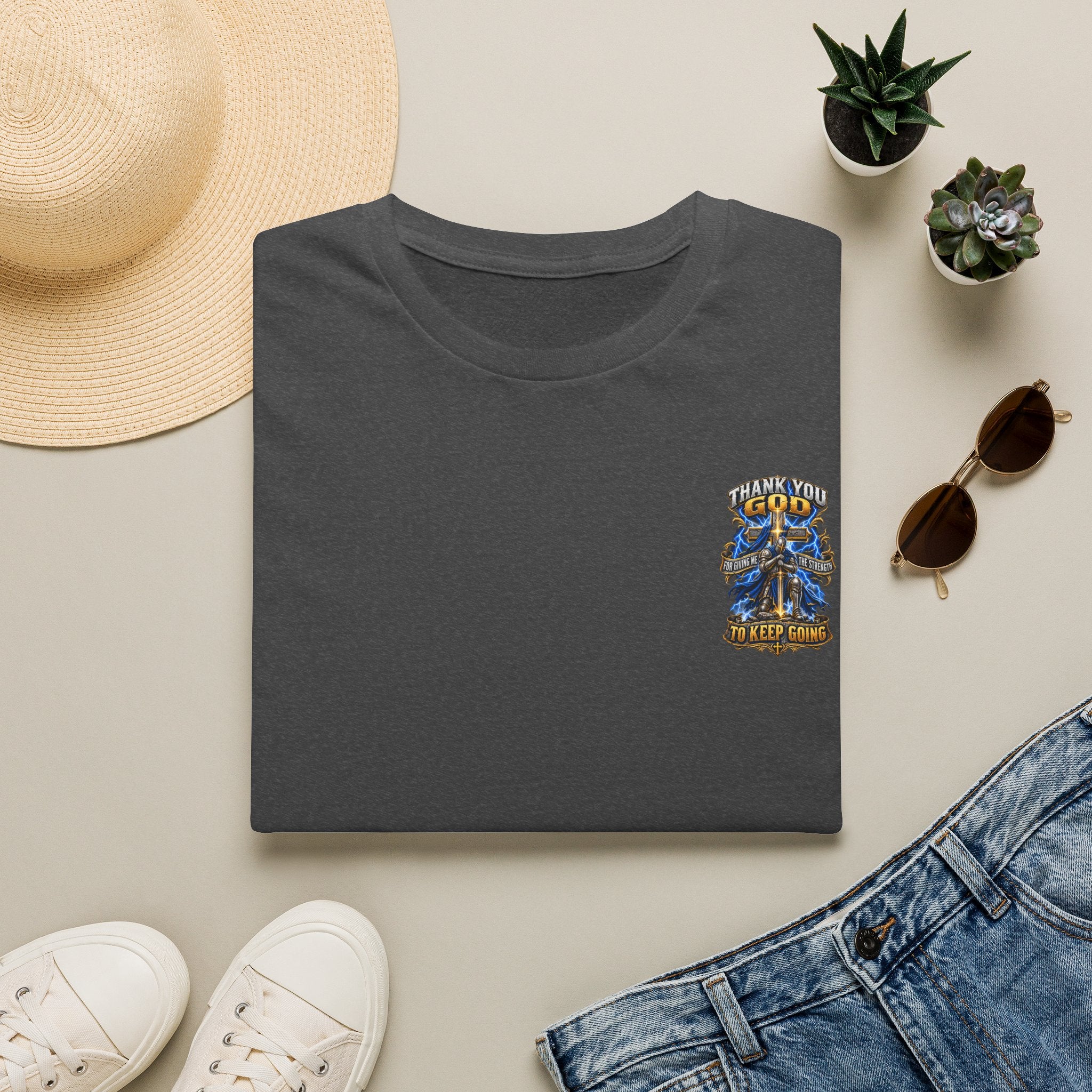 T-Shirt — "Thank You God I Keep Going" Faith Graphic Pocket Tee